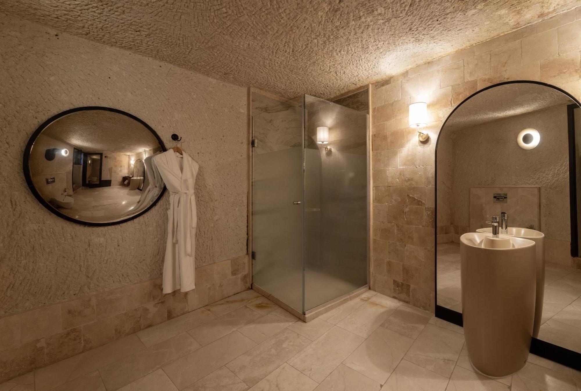 Artemis Cave Suites & Spa- Adults Only Göreme Ngoại thất bức ảnh